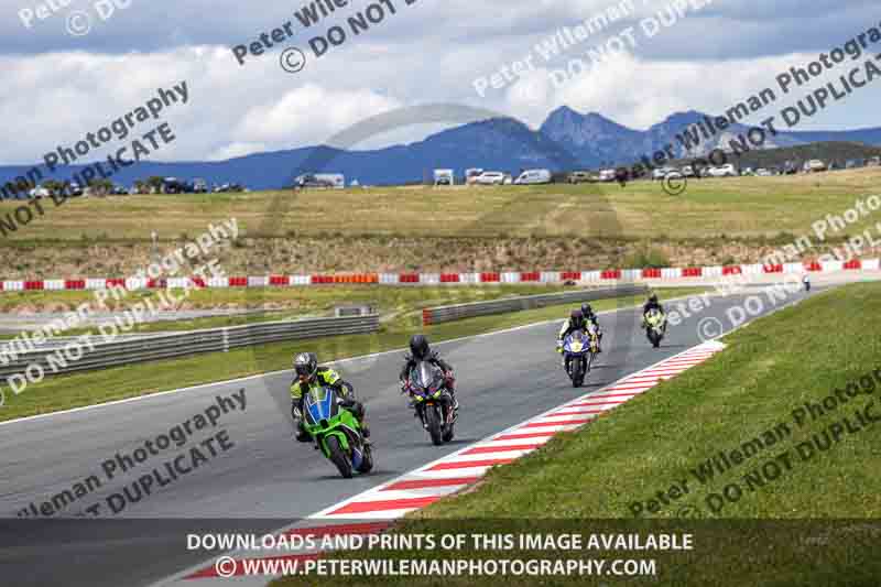 cadwell no limits trackday;cadwell park;cadwell park photographs;cadwell trackday photographs;enduro digital images;event digital images;eventdigitalimages;navarra;no limits trackdays;peter wileman photography;racing digital images;trackday digital images;trackday photos